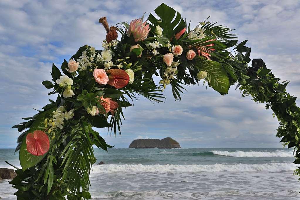 Arenas Del Mar Beachfront And Rain Forest Resort Costa Rica Amenities photo